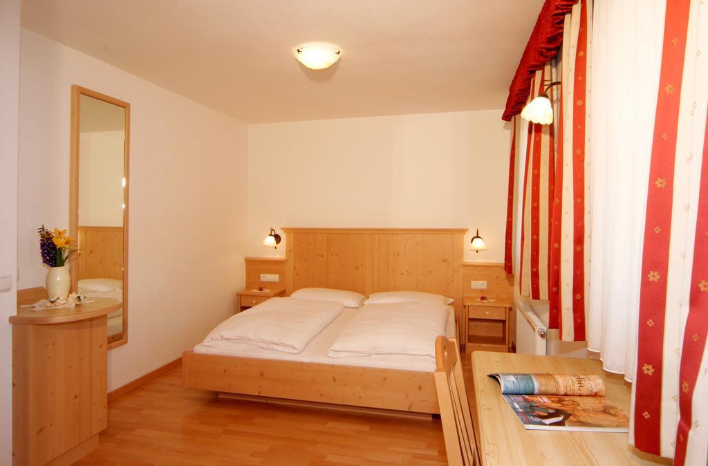 Apartments Serghela San Cassiano  Chambre photo
